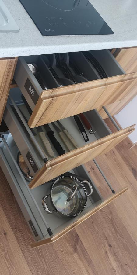 Marina Plaza Apartamenty 야스타르니아 외부 사진