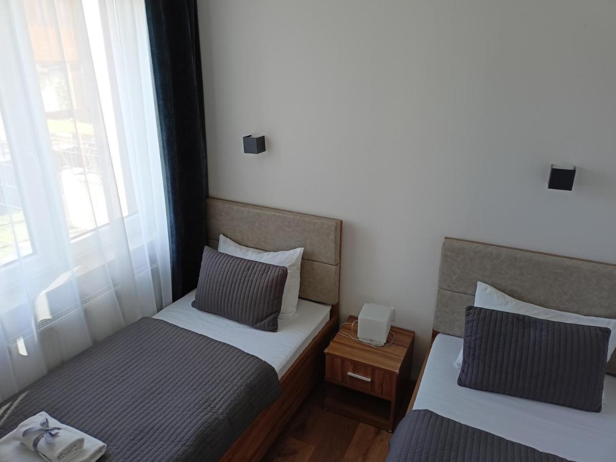 Marina Plaza Apartamenty 야스타르니아 외부 사진