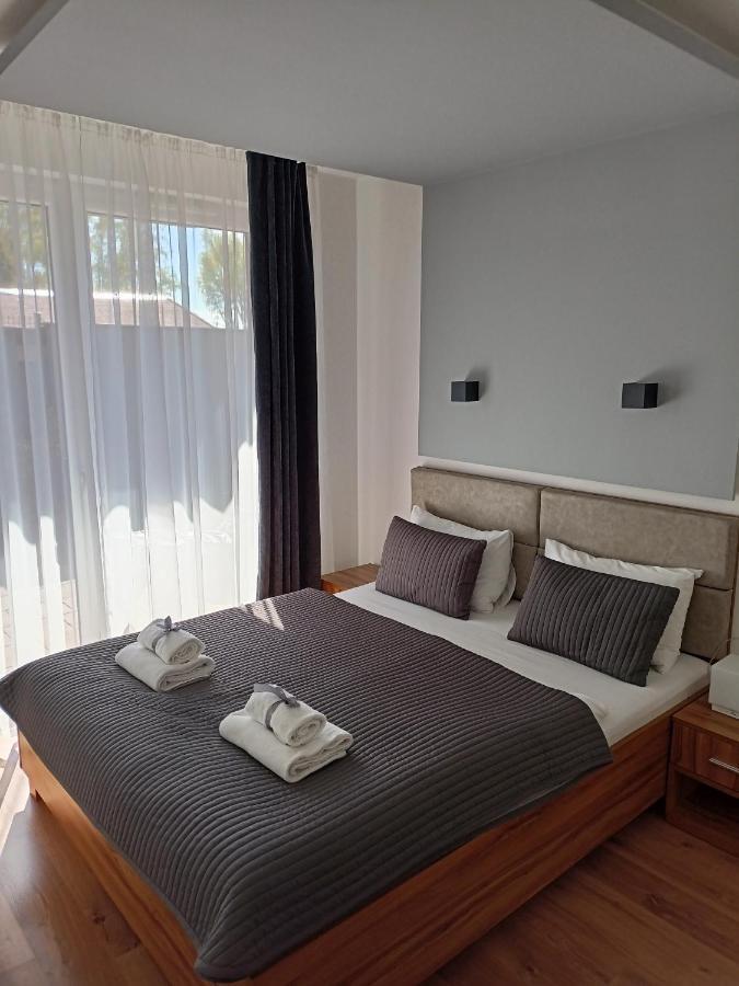 Marina Plaza Apartamenty 야스타르니아 외부 사진